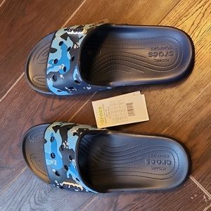 Classic crocs printed camo slide